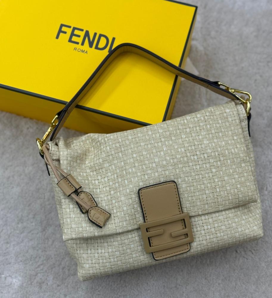 FENDI Mamma Baguette