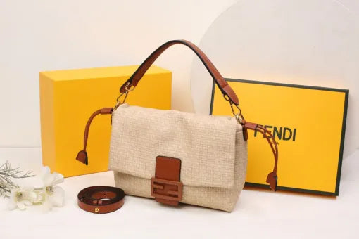 FENDI Mamma Baguette