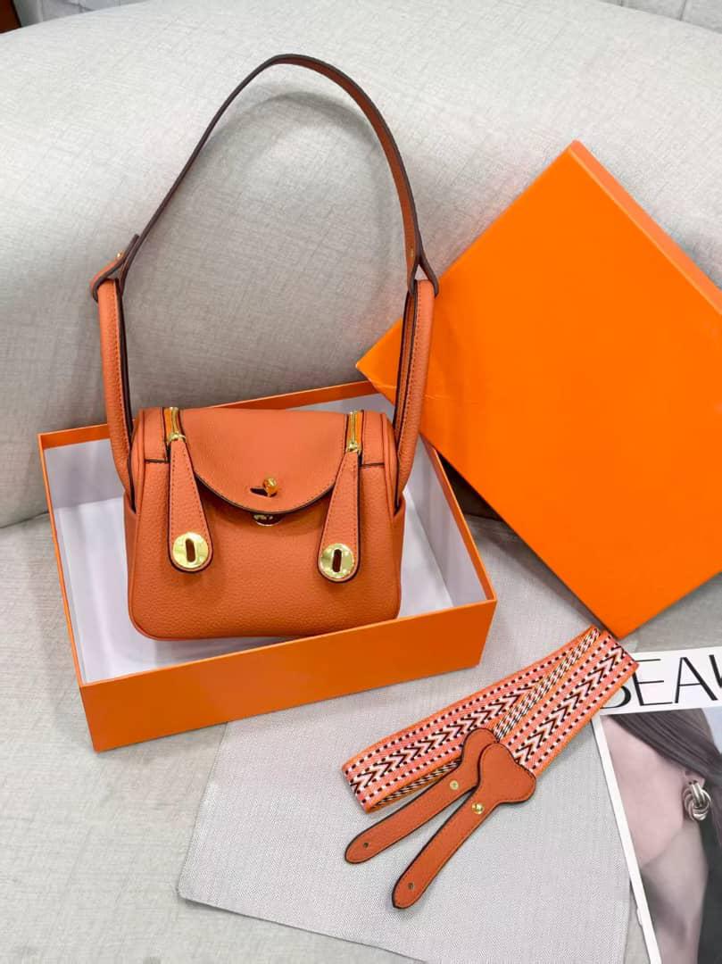 Hermès Mini Lindy bag 20 cm